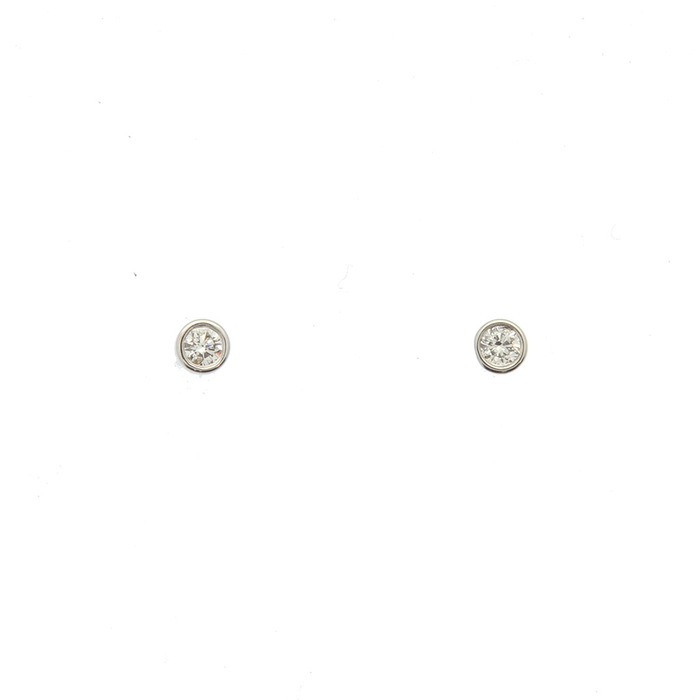 Paire de boucles à vis serti clos diamants  0.11Cts  en Or 750 / 1000 (18K)