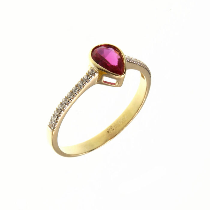 Bague motifSolitaire accompgné avec centre serti clos taille poire rouge  en Or 750 / 1000 (18K)