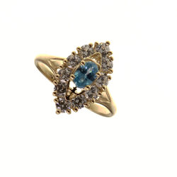Bague motif marqise navette centre turquoise  en Or 750 / 1000 (18K)