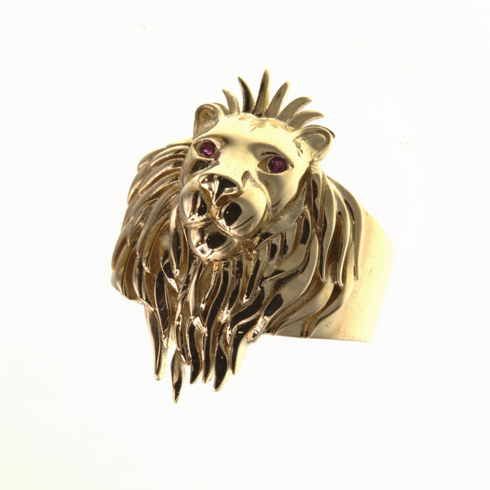 Chevalière tete de lion  en Or 750 / 1000 (18K)