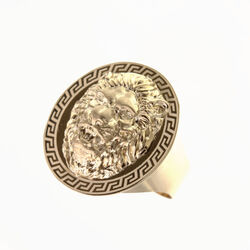 Chevalière table ronde tete de lion et motif grec  en Or 750 / 1000 (18K)