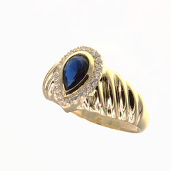 Bague motifSolitaire entourage taille poire de couleur avec entourage  en Or 750 / 1000 (18K)