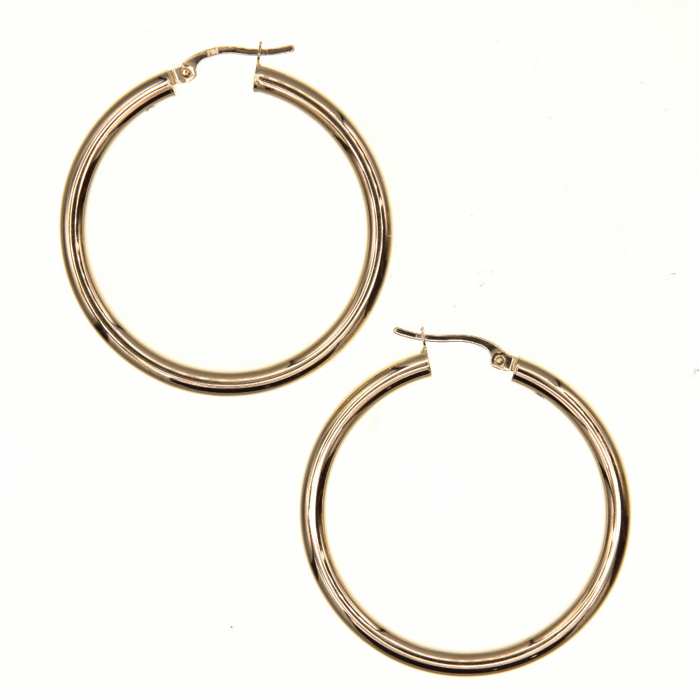 Paire de créoles lisses en Or 750 / 1000 (18K)