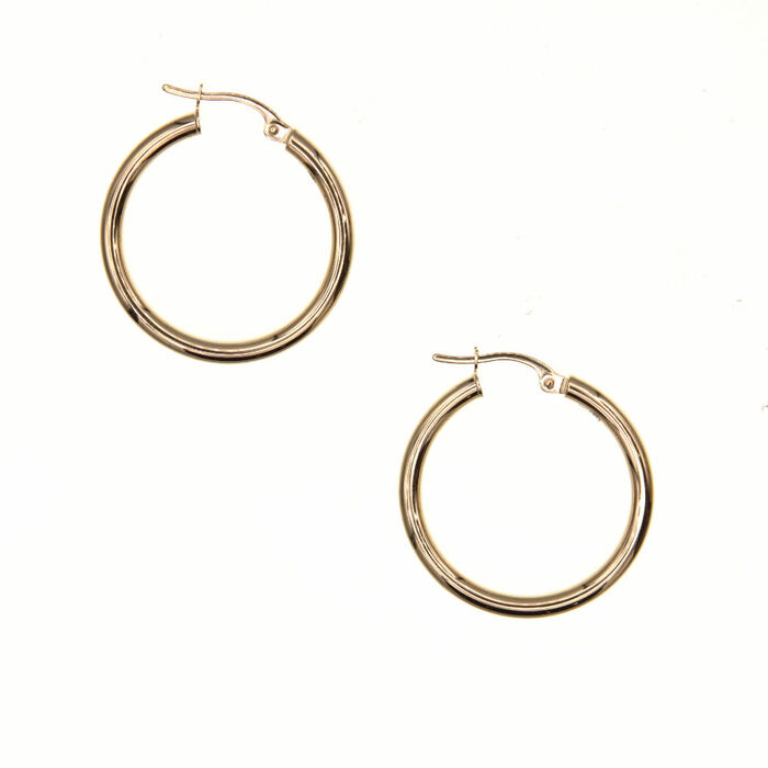 Paire de créoles lisses  en Or 750 / 1000 (18K)