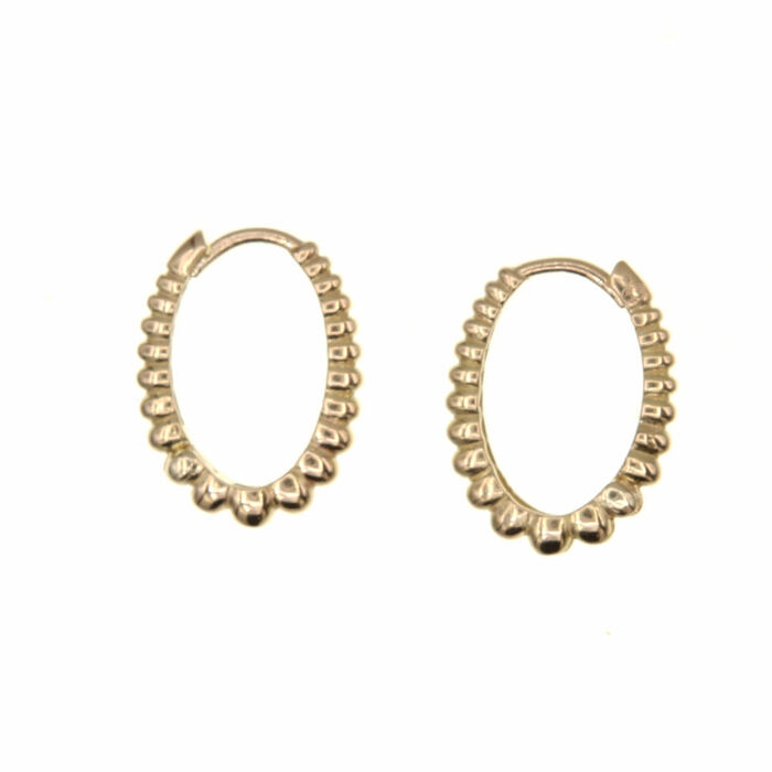 Paire de créoles ovales perlees  en Or 750 / 1000 (18K)