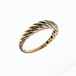 Bague motif torssadé  en Or 750 / 1000 (18K)