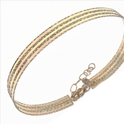 Bracelet Rigide ciselé  en Or 750 / 1000 (18K)